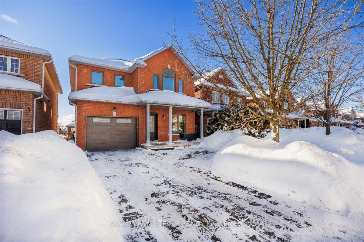 Detached House for sale at 73 Woodbury Crescent, Newmarket, Summerhill Estates, L3X 2T2 - MLS: N11988553