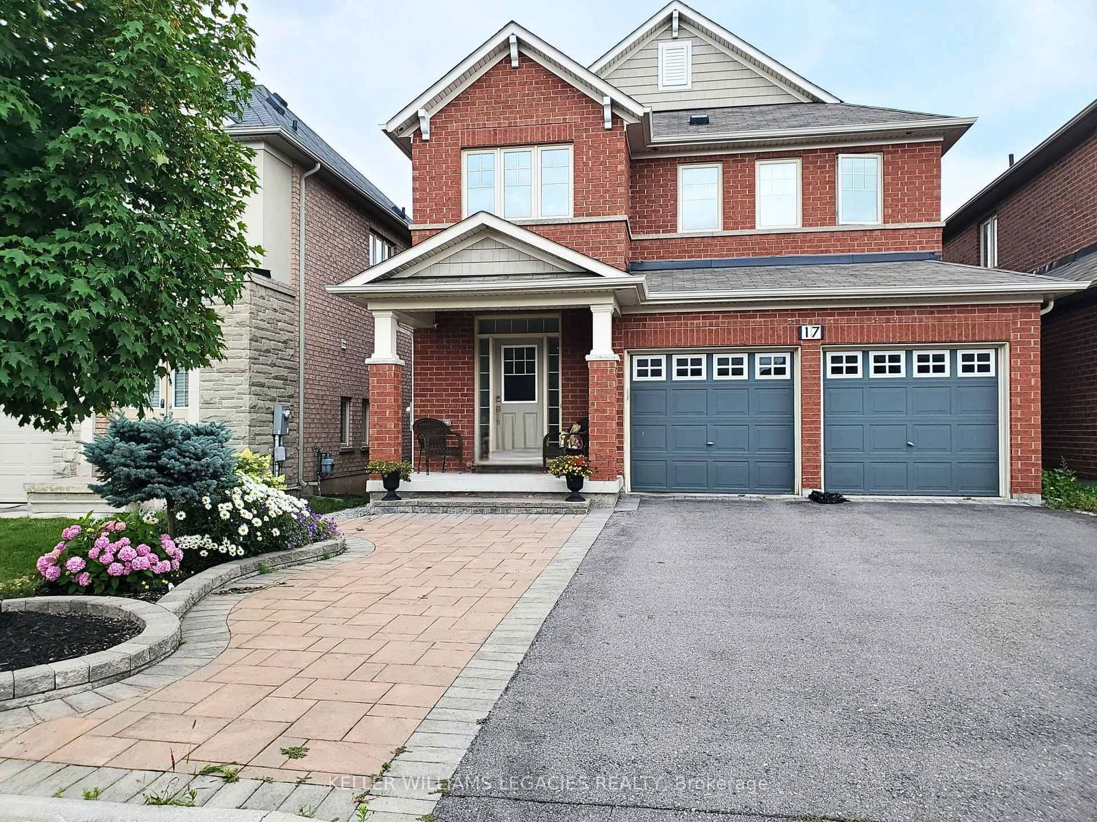 Detached House for sale at 17 Mansard Drive, Richmond Hill, Jefferson, L4E 0L8 - MLS: N11988629