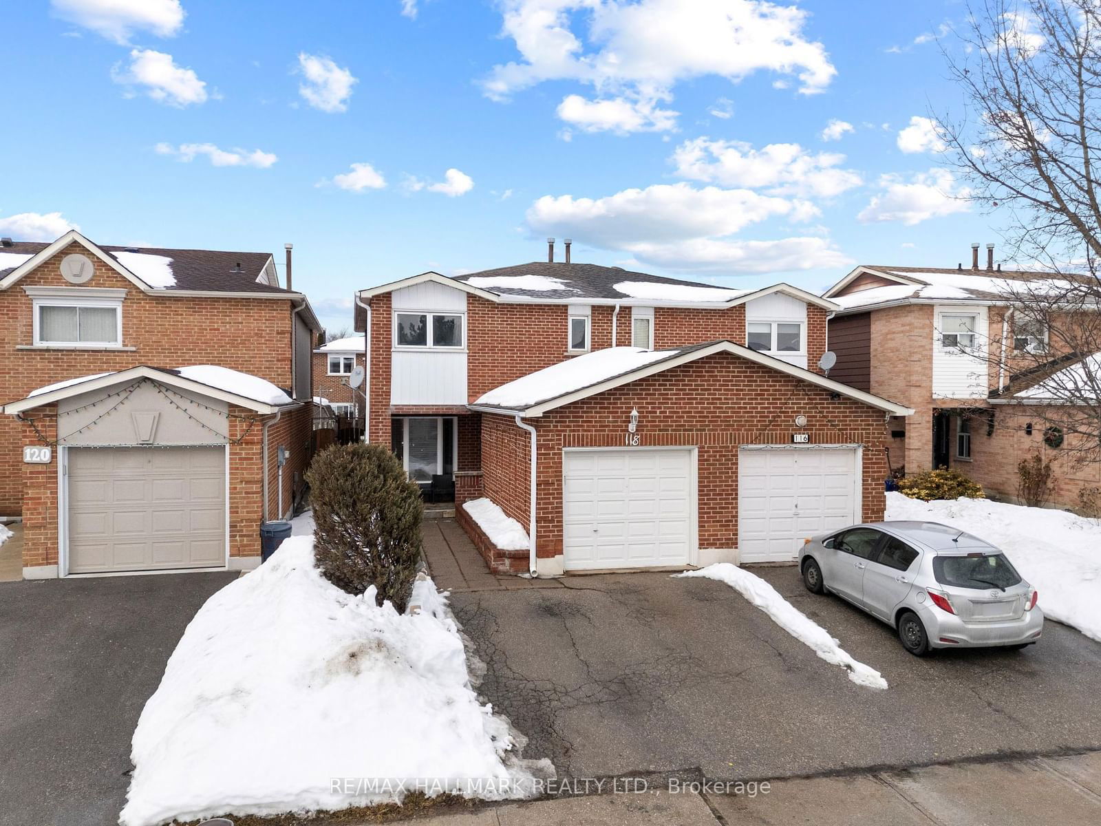 Semi-Detached House for sale at 118 Andrea Lane, Vaughan, East Woodbridge, L4L 1E7 - MLS: N11988940