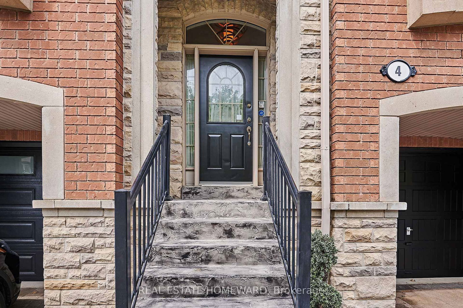 Townhouse for sale at 4 Isaac Devins Avenue, Vaughan, East Woodbridge, L4L 0A4 - MLS: N11989145