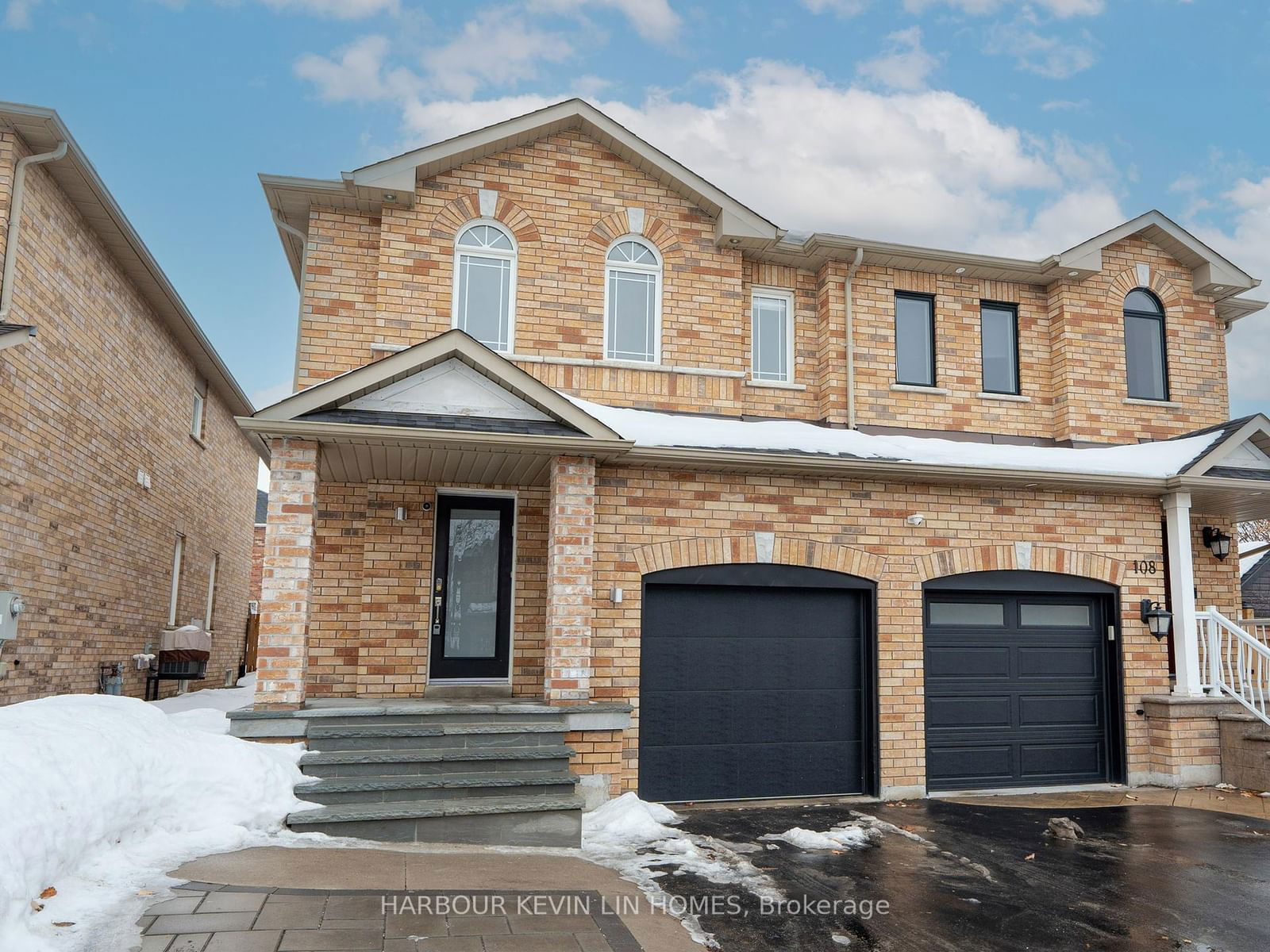 Semi-Detached House for sale at 106 Blackthorn Drive, Vaughan, Maple, L6A 3N2 - MLS: N11989240