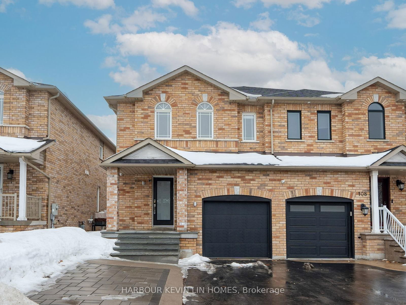 Semi-Detached House for sale at 106 Blackthorn Drive, Vaughan, Maple, L6A 3N2 - MLS: N11989240