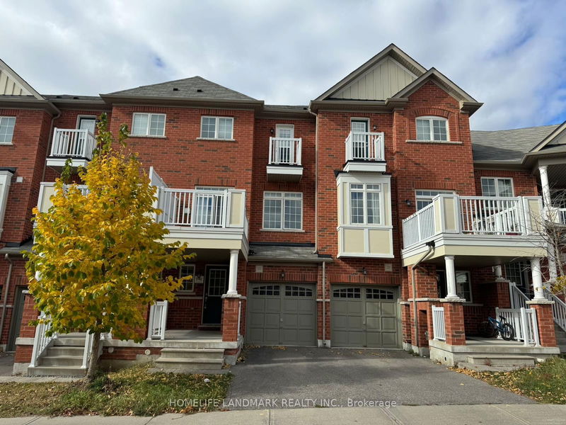 home for lease on 18 Roy Grove Way