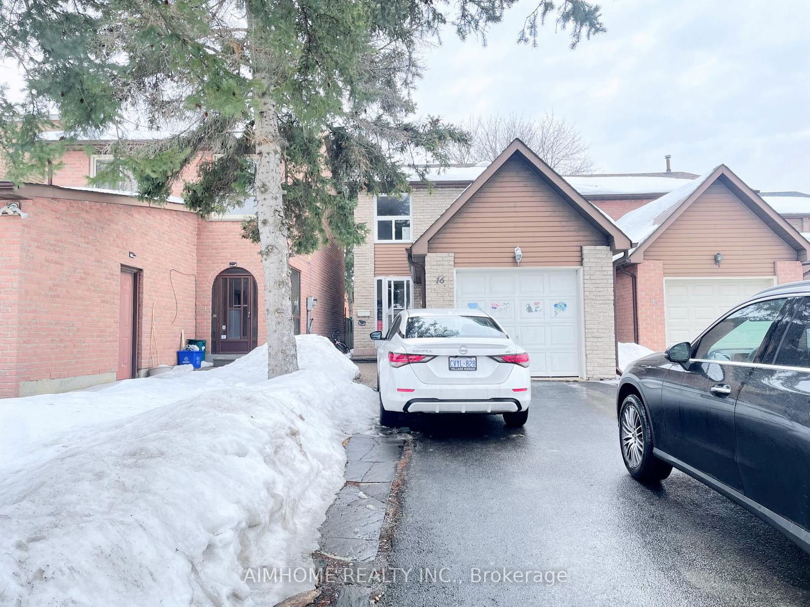 Detached House for sale at 16 Upton Crescent, Markham, Milliken Mills West, L3R 3T4 - MLS: N11989697