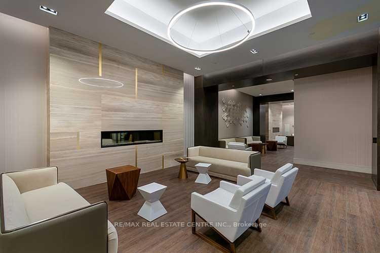 home for lease on 2423-9000 Jane Street