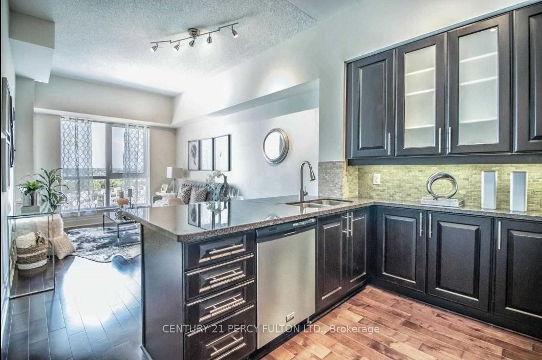 Condo leased at 908-1 Upper Duke Crescent, Markham, Unionville, L6G 0B6 - MLS: N11989850
