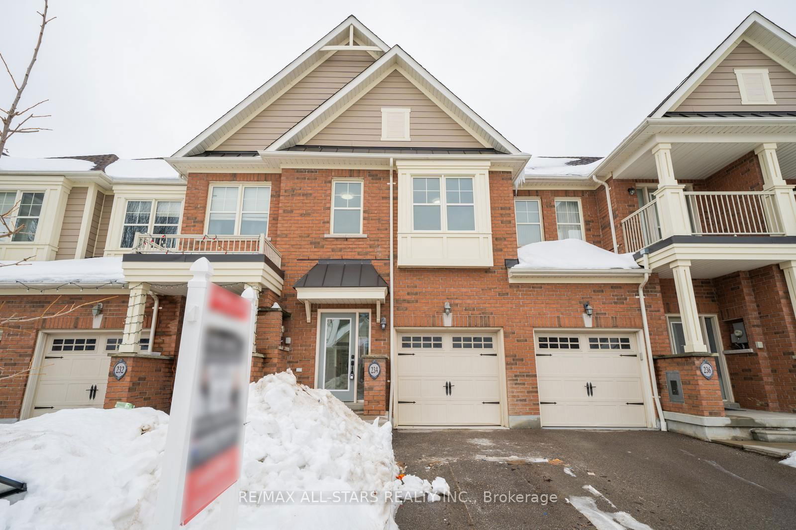 Townhouse for sale at 234 Sandale Road, Whitchurch-Stouffville, Stouffville, L4A 0Y4 - MLS: N11990000