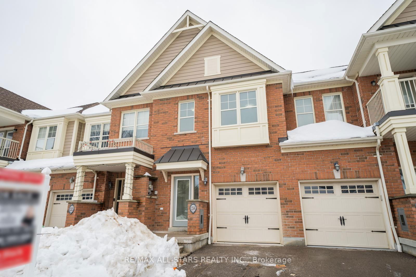 Townhouse for sale at 234 Sandale Road, Whitchurch-Stouffville, Stouffville, L4A 0Y4 - MLS: N11990000