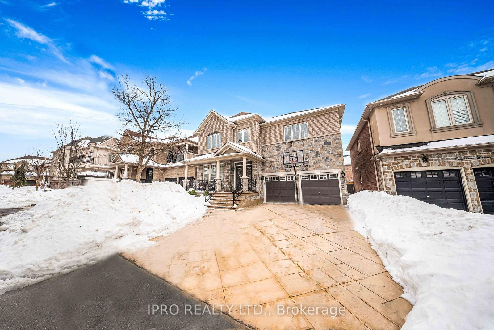 Detached House for sale at 15 Frassino Drive, Vaughan, Vellore Village, L4H 0L9 - MLS: N11990679