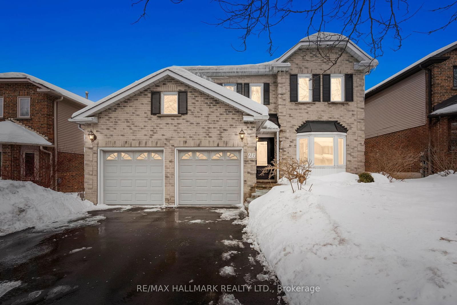 Detached House for sale at 26 Buchanan Crescent, Aurora, Aurora Village, L4G 5J9 - MLS: N11990690