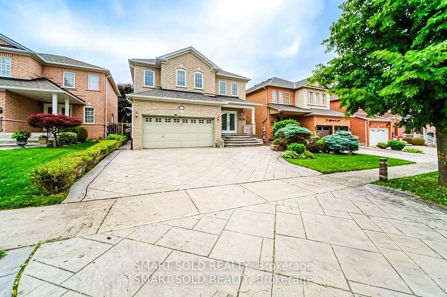 Detached House for lease at Lower-13 Manorpark Court, Markham, Raymerville, L3P 7X2 - MLS: N11990803