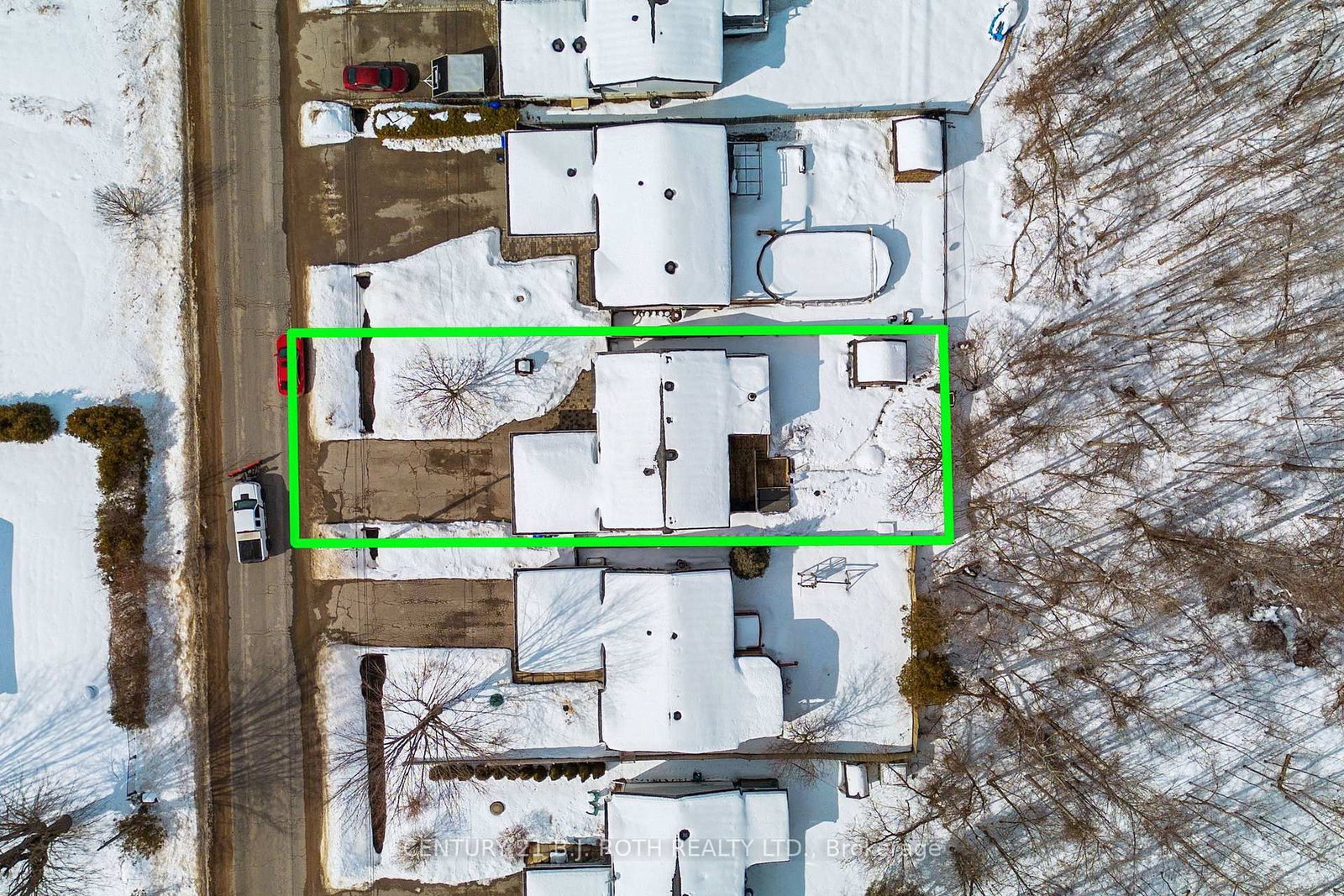 Detached House sold at 1091 Arnold Street, Innisfil, Ontario, L0L 1W0 - Rural Innisfil - MLS: N11990944