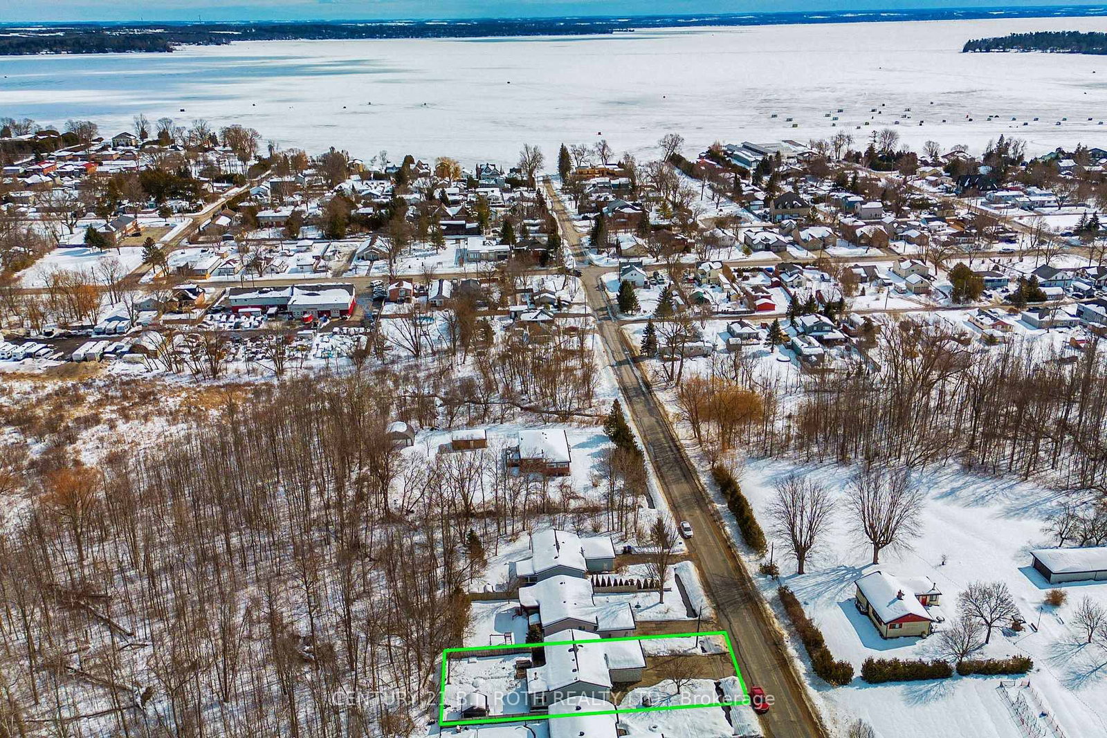 Detached House sold at 1091 Arnold Street, Innisfil, Ontario, L0L 1W0 - Rural Innisfil - MLS: N11990944