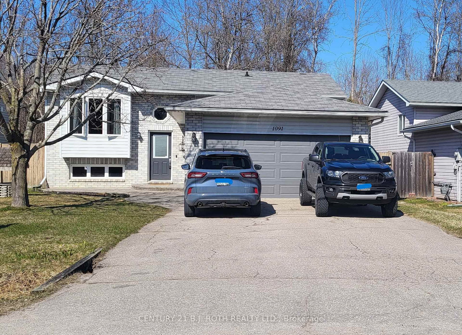 Detached House sold at 1091 Arnold Street, Innisfil, Ontario, L0L 1W0 - Rural Innisfil - MLS: N11990944
