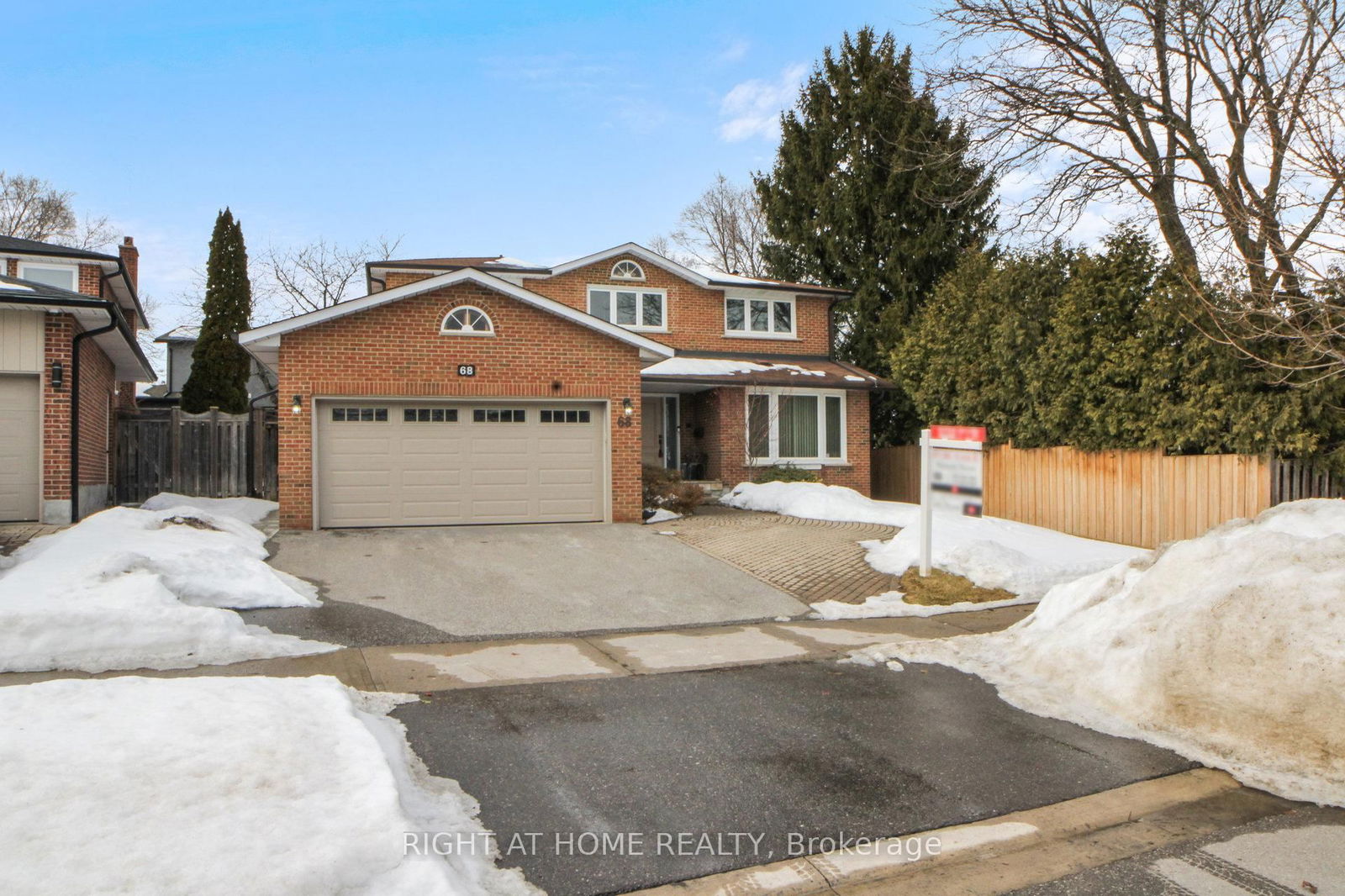 Detached House sold at 68 Willowbrook Road, Markham, Aileen-Willowbrook, L3T 5K8 - MLS: N11991330