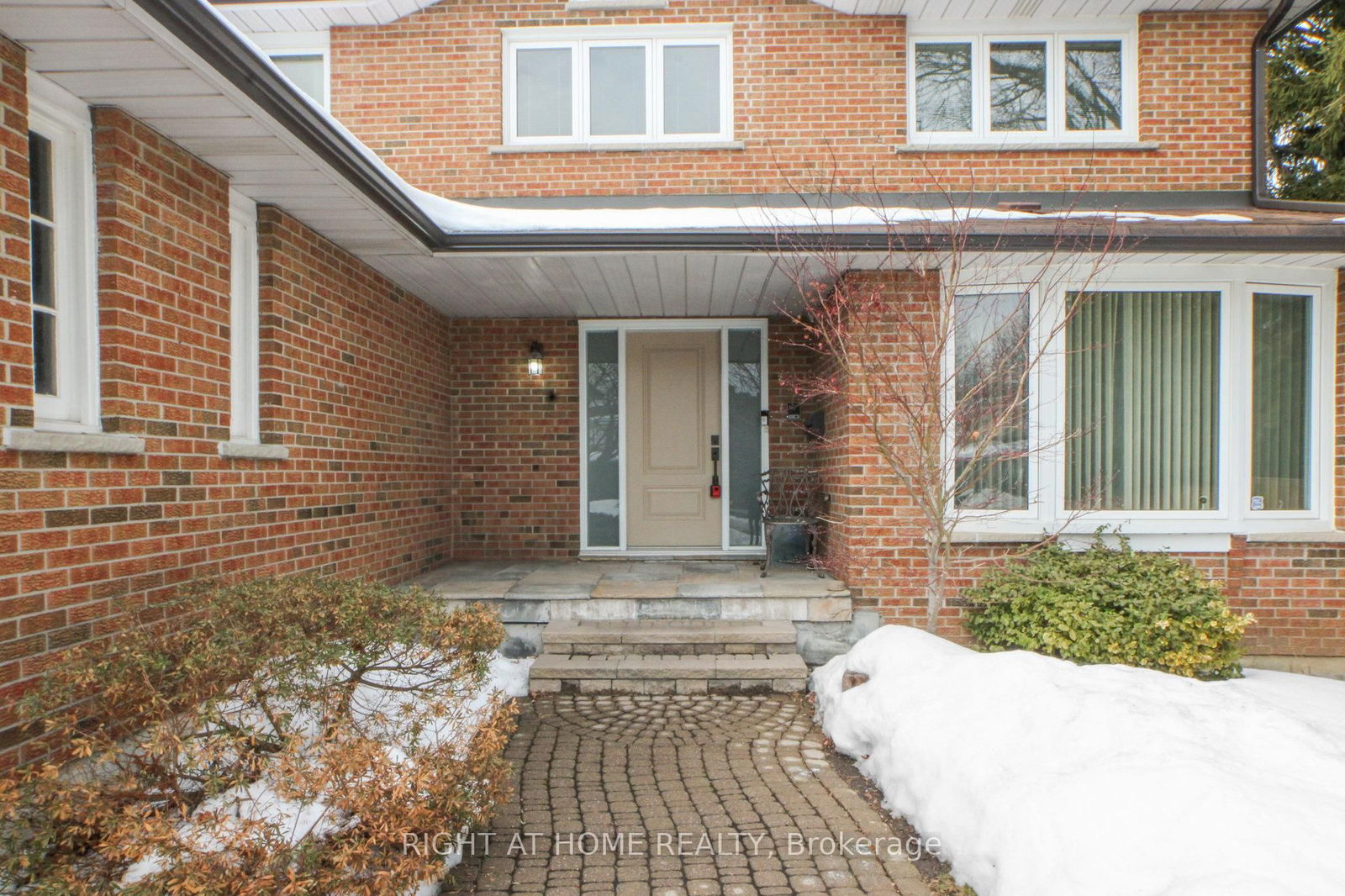 Detached House sold at 68 Willowbrook Road, Markham, Aileen-Willowbrook, L3T 5K8 - MLS: N11991330