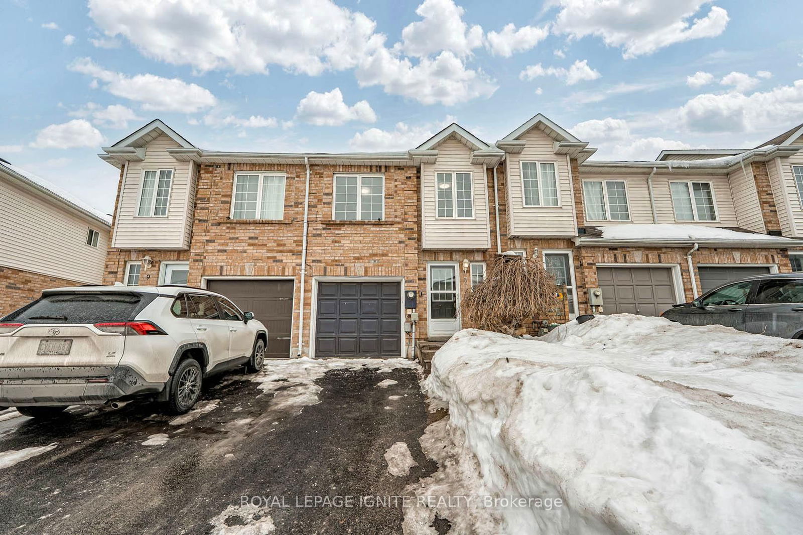 Townhouse for sale at 7 Natale Court, Bradford West Gwillimbury, Bradford, L3Z 3B1 - MLS: N11991417