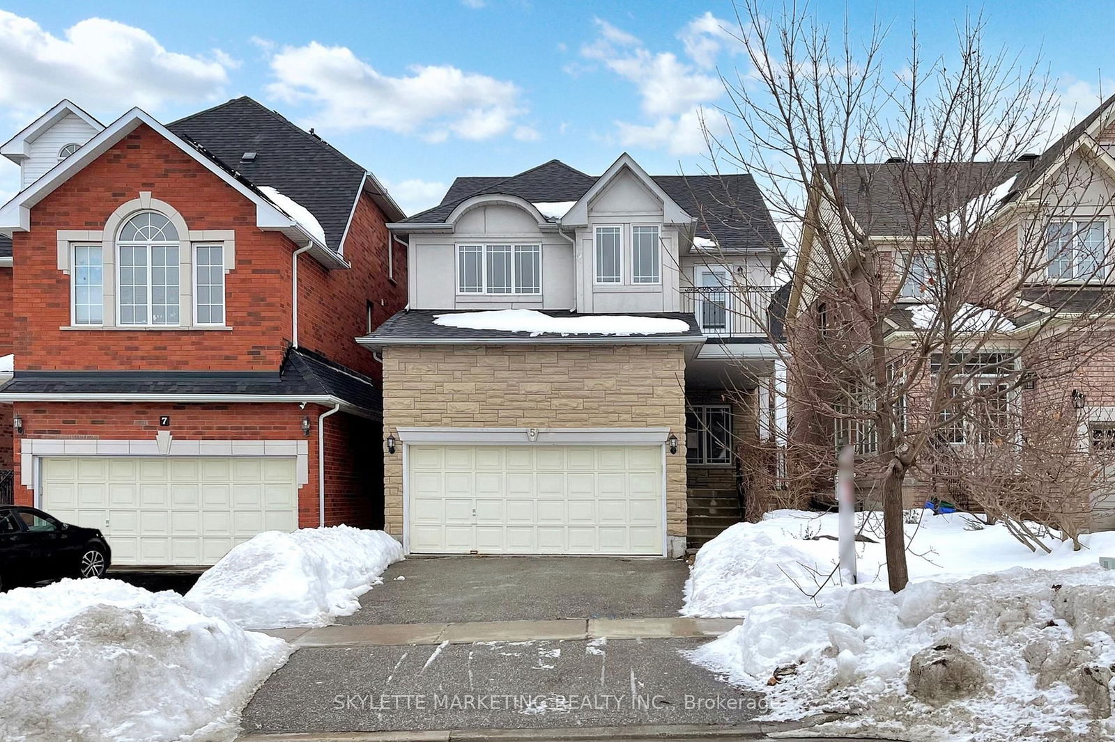 Building at 5 Angelica Avenue, Richmond Hill, Rouge Woods