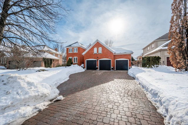 92 Millrun Crescent