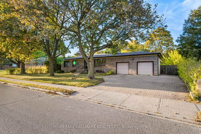 28 kirk Dr, Markham - Thornhill image-0-1