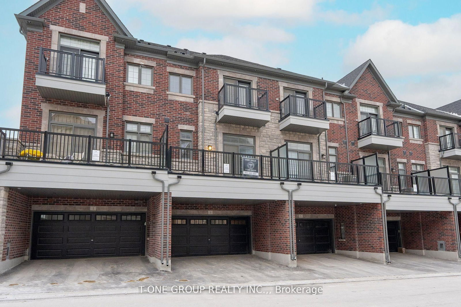 Townhouse for sale at 3 Bright Terrace Way, Markham, Angus Glen, L6C 3L5 - MLS: N11992541