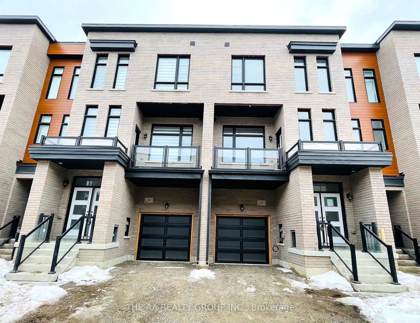 Building at 72 Inverary Crescent, Vaughan, Elder Mills