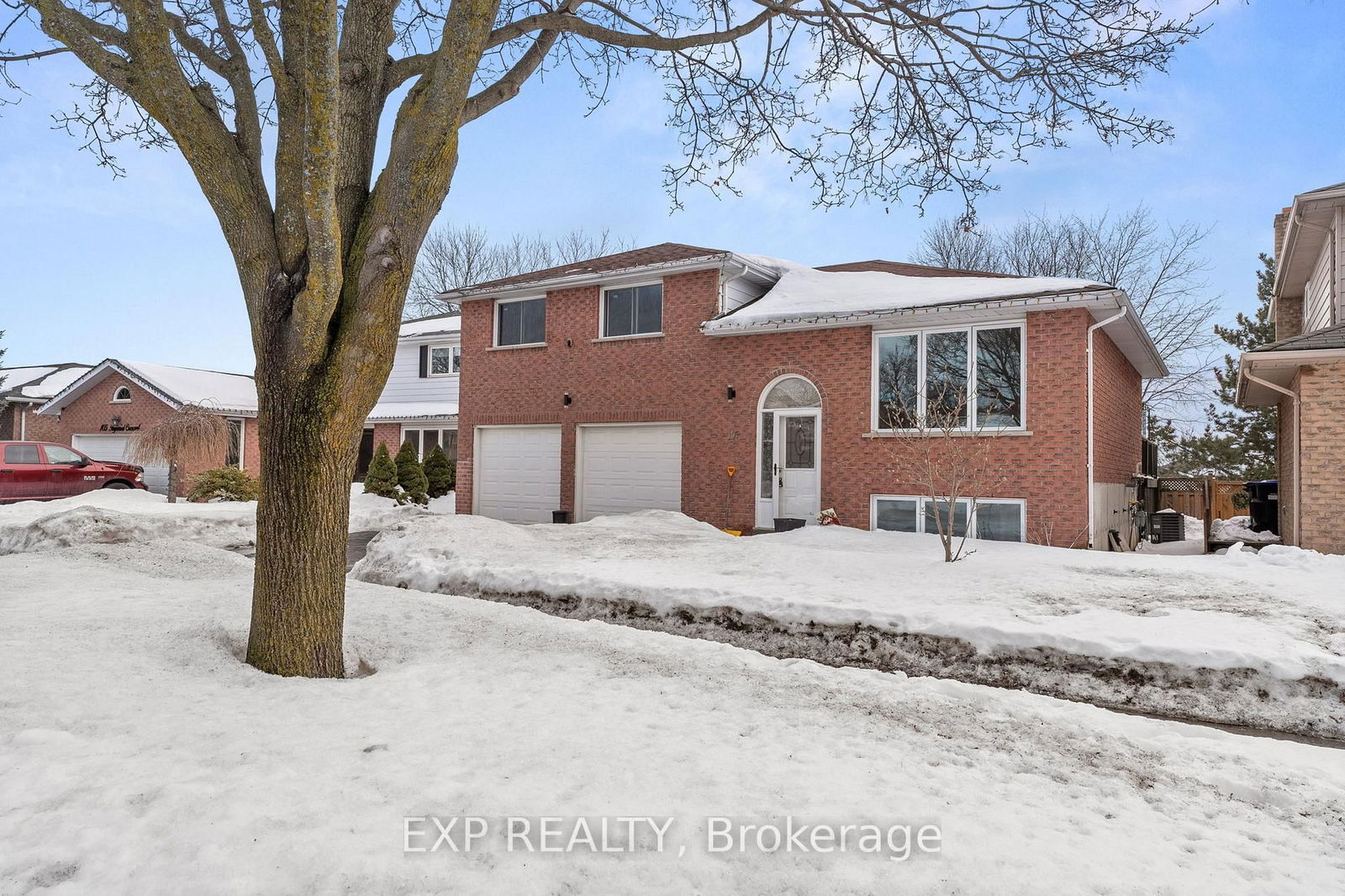 Detached House for sale at 107 Imperial Crescent, Bradford West Gwillimbury, Bradford, L3Z 2N6 - MLS: N11992793