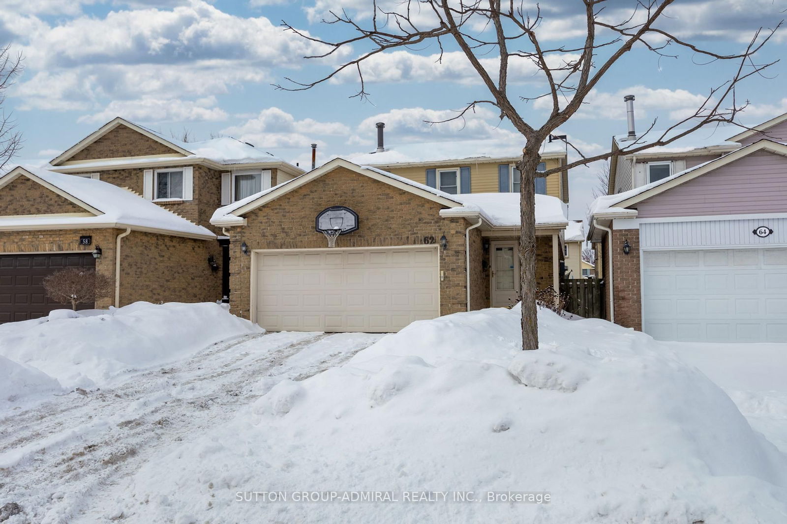 Detached House for sale at 62 Lisa Crescent, Vaughan, Crestwood-Springfarm-Yorkhill, L4J 2N3 - MLS: N11992995