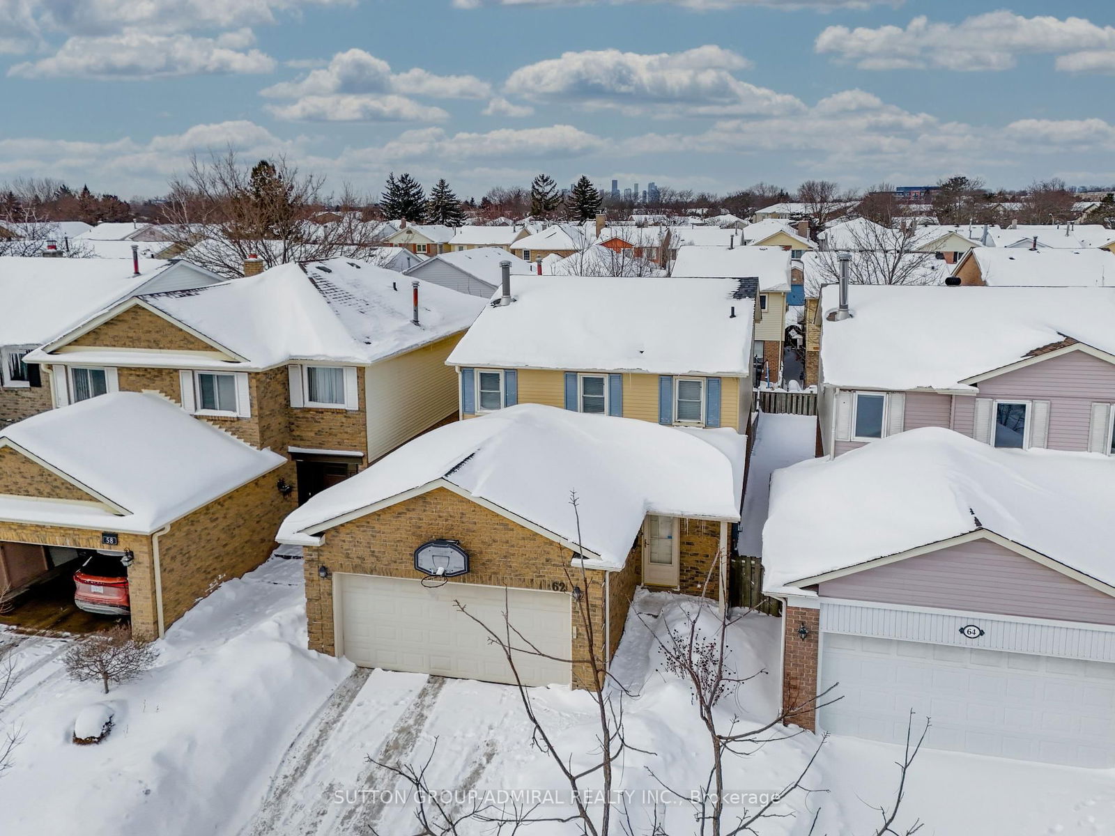 Detached House for sale at 62 Lisa Crescent, Vaughan, Crestwood-Springfarm-Yorkhill, L4J 2N3 - MLS: N11992995