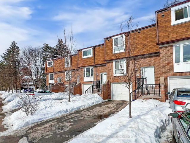 37 - 40 Castle Rock Drive