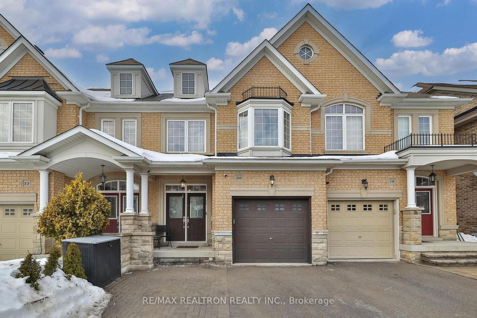 Townhouse for sale at 20 Millhouse Court, Vaughan, Patterson, L6A 4P6 - MLS: N11993066