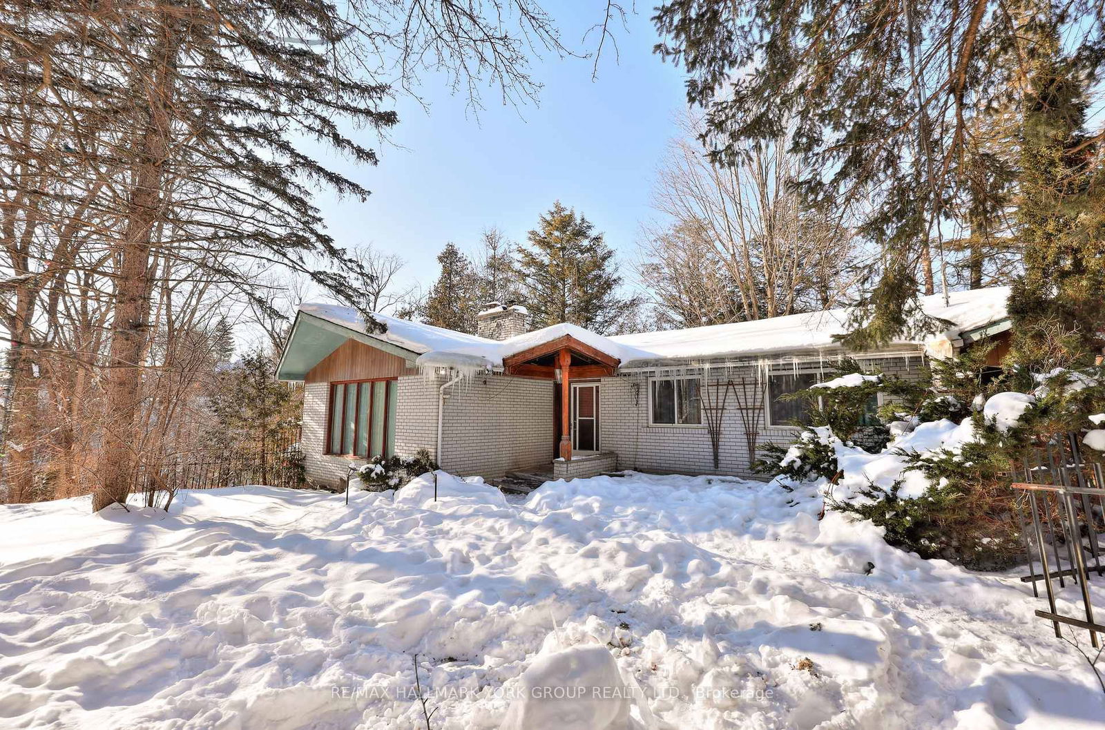 Building at 74 Birch Avenue, Richmond Hill, South Richvale