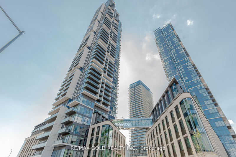 home for lease on PH 11-7890 Jane Street