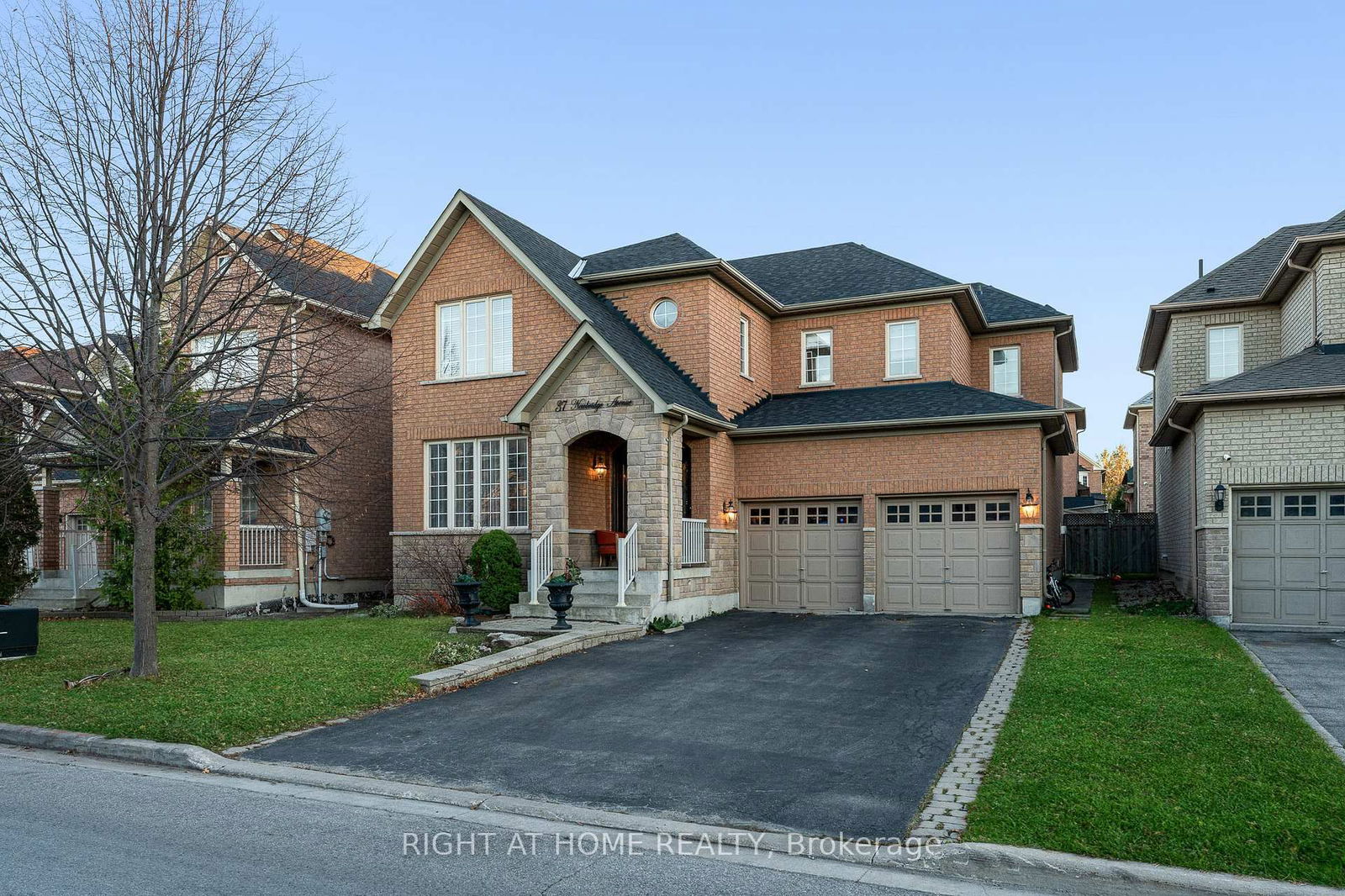 Detached House for sale at 37 Newbridge Avenue, Richmond Hill, Oak Ridges, L4E 3Z9 - MLS: N11994939