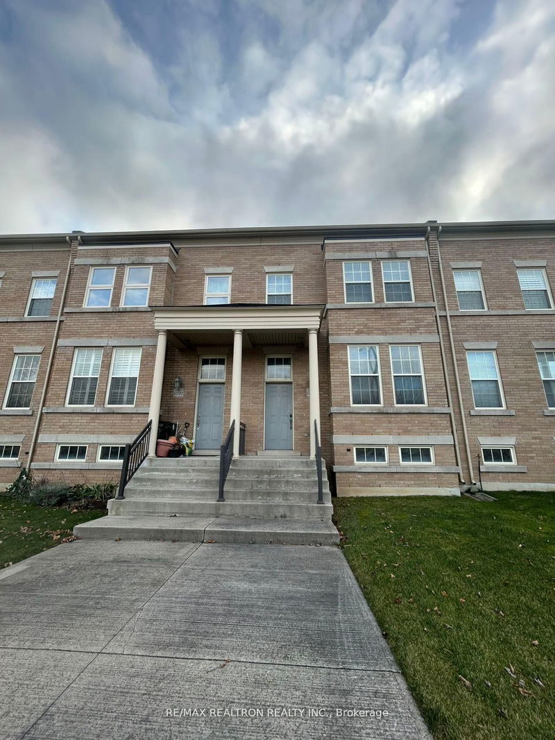 home for lease on 10284 Woodbine Avenue
