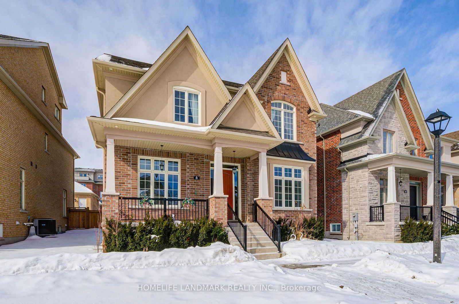 Detached House for sale at 8 Tralee Court, Markham, Angus Glen, L6C 0V1 - MLS: N11995649