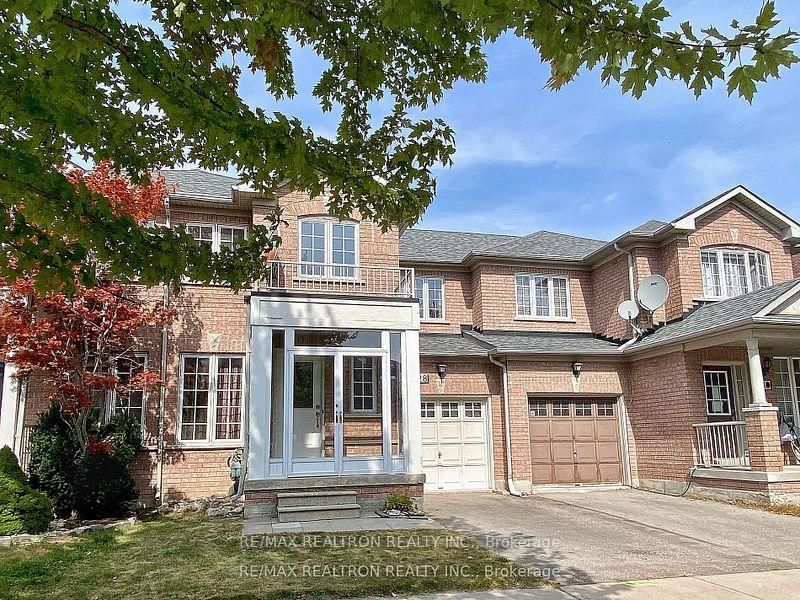 Townhouse for lease at 28 Silver Linden Drive, Richmond Hill, Langstaff, L4B 3S8 - MLS: N11997374