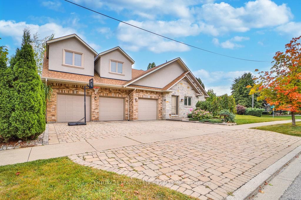 Detached House for sale at 7 Longview Crescent, Vaughan, Islington Woods, L4H 1A7 - MLS: N11998055