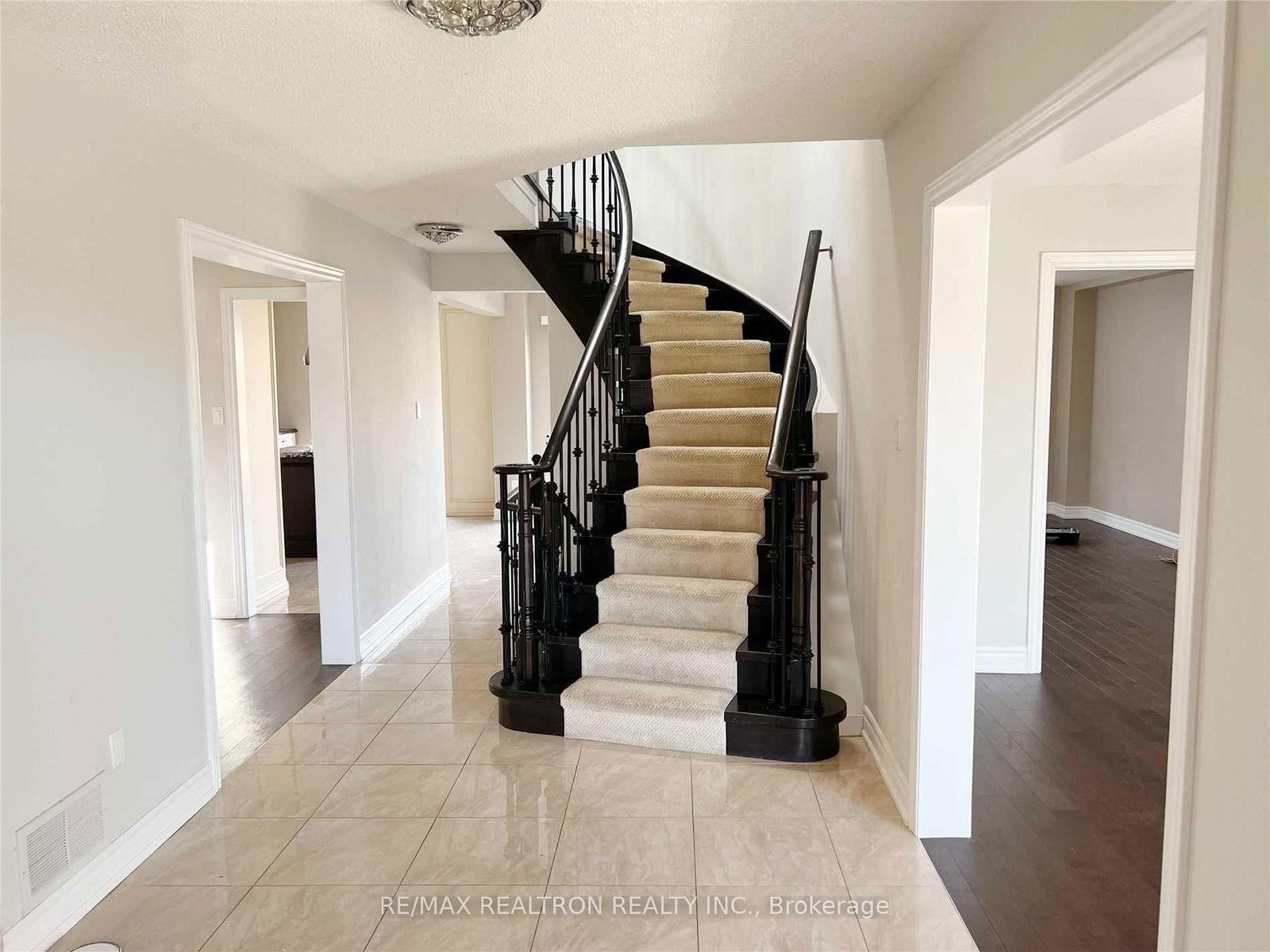 Detached House for lease at 261 Hollingham Road, Markham, Unionville, L3R 8J7 - MLS: N11998449