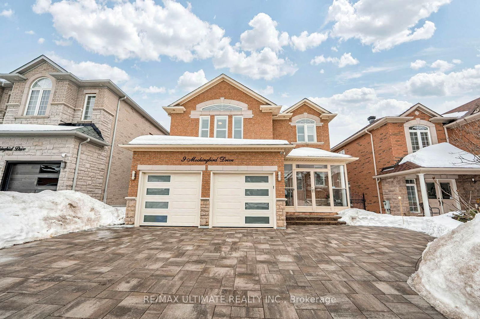 Detached House for sale at 9 Mockingbird Drive, Richmond Hill, Jefferson, L4E 4L7 - MLS: N11998642