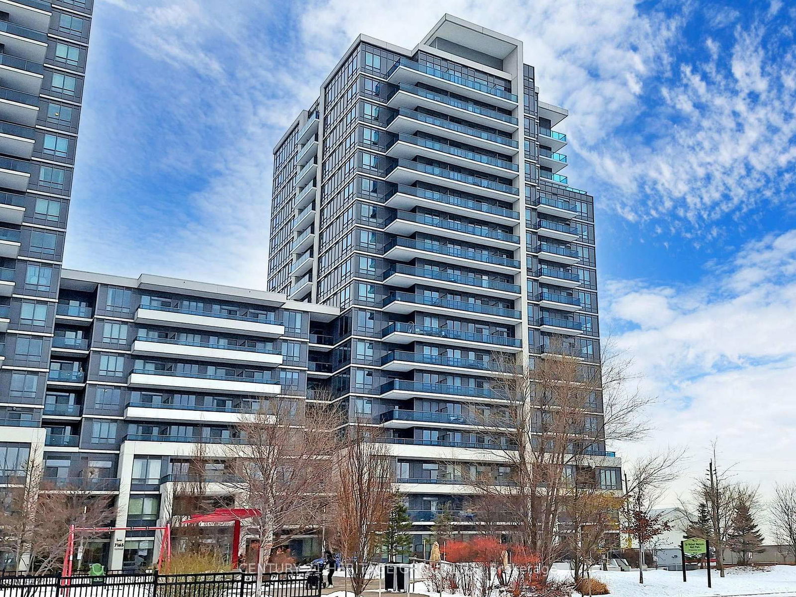 Condo for sale at PH105-7165 Yonge Street, Markham, Grandview, L3T 0C9 - MLS: N11998982