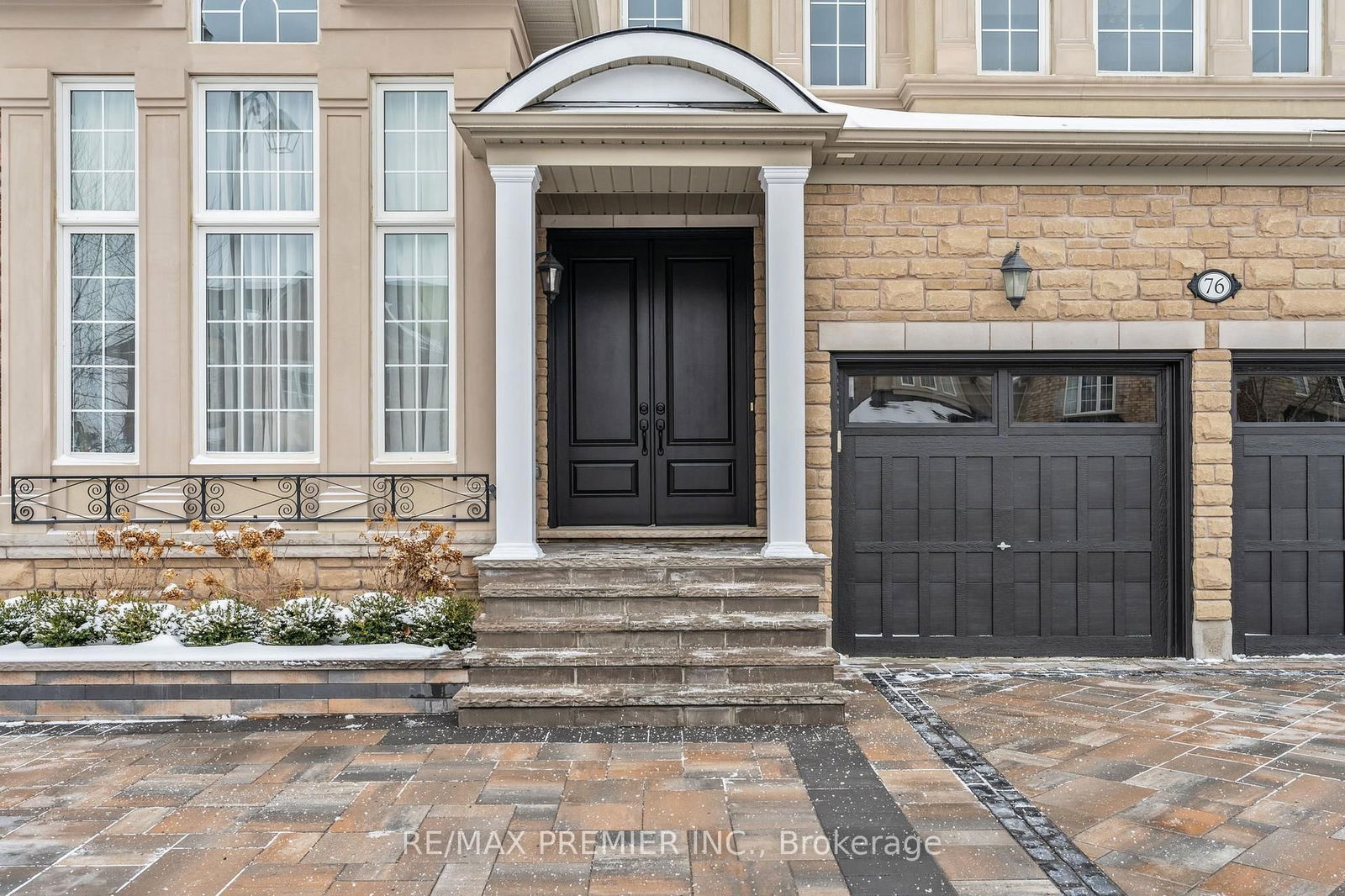 Detached House for sale at 76 Heintzman Crescent, Vaughan, Patterson, L6A 4T1 - MLS: N11999066