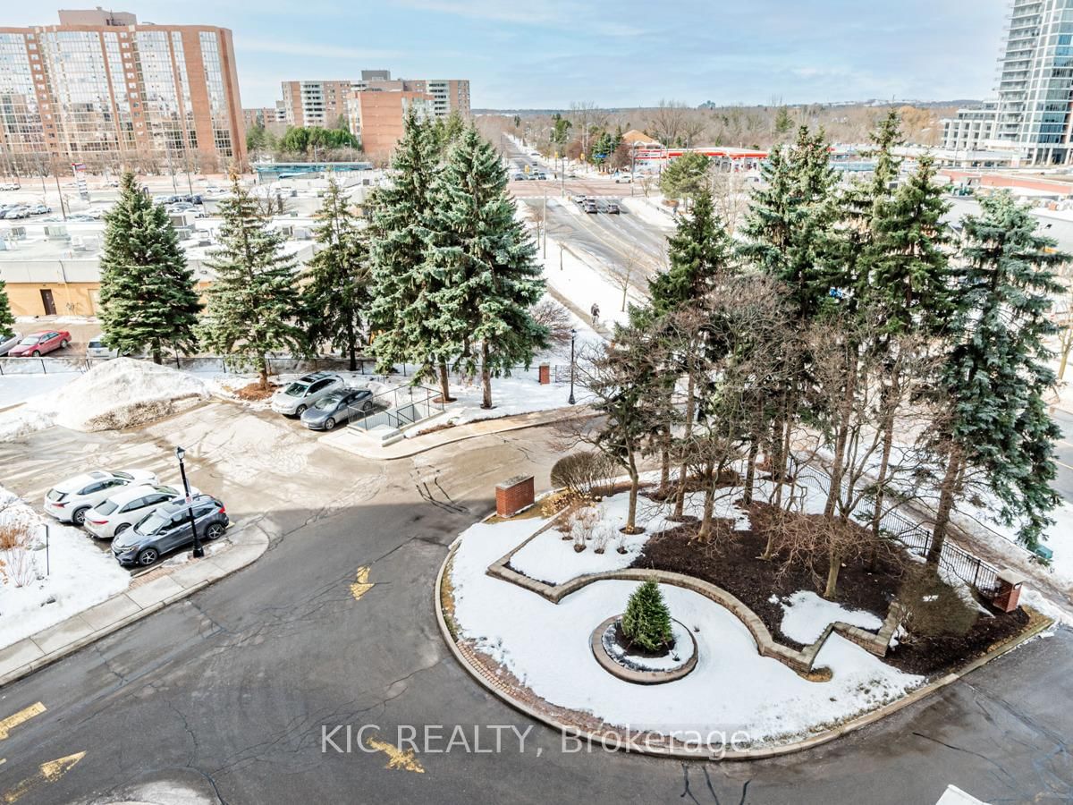 Condo for sale at 601-33 WELDRICK Road, Richmond Hill, Observatory, L4C 8W4 - MLS: N11999236