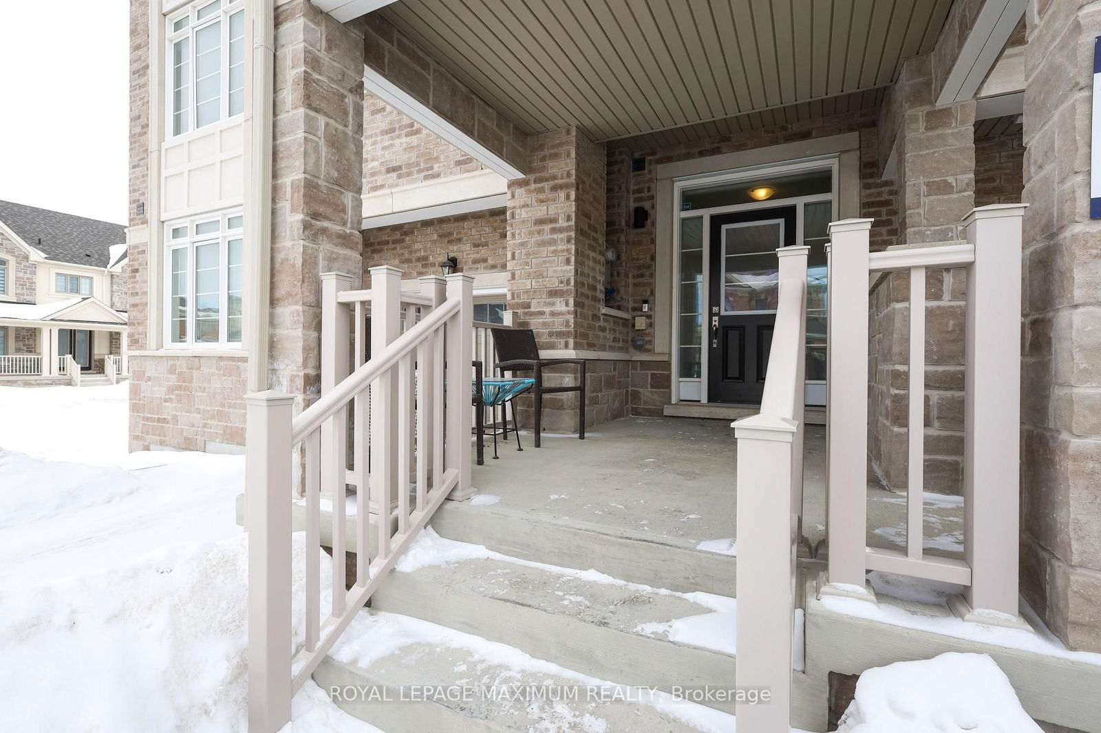 Townhouse for sale at 37 Montrose Boulevard, Bradford West Gwillimbury, Bradford, L3Z 4P3 - MLS: N11999266