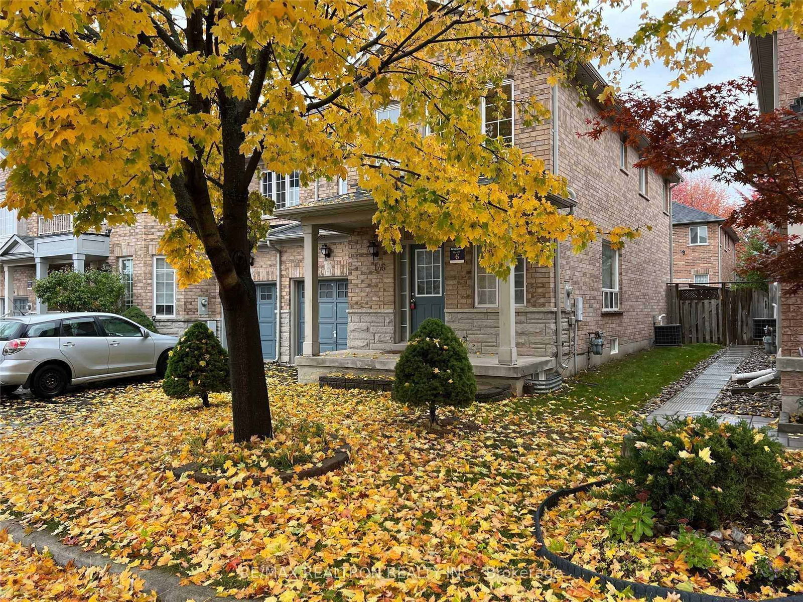 Townhouse for lease at 145 Rideau Drive, Richmond Hill, Langstaff, L4B 4J1 - MLS: N11999663