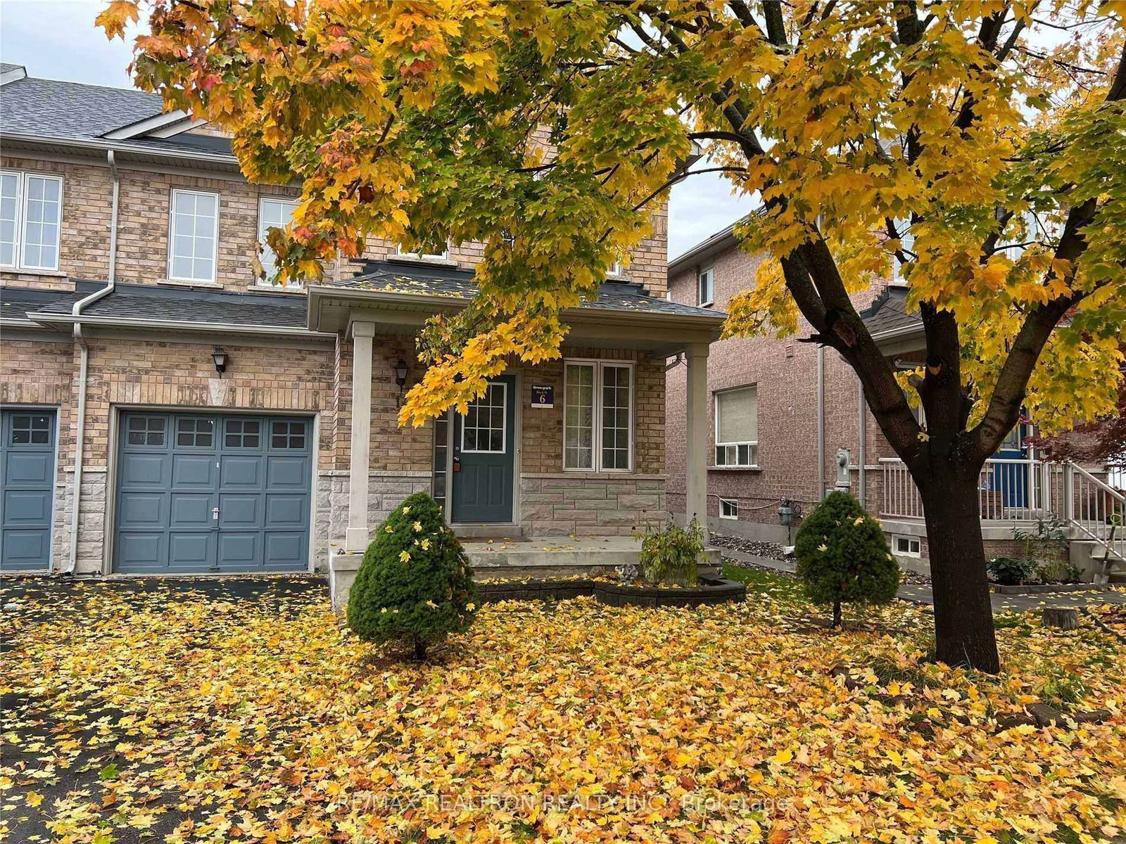 Townhouse for lease at 145 Rideau Drive, Richmond Hill, Langstaff, L4B 4J1 - MLS: N11999663