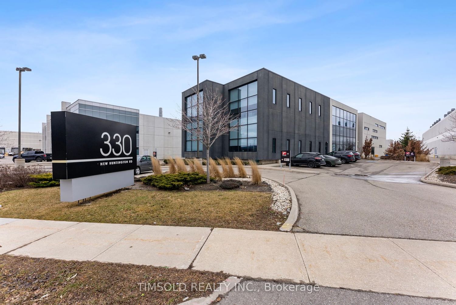 Building at 330 New Huntington Road, Vaughan, West Woodbridge Industrial Area