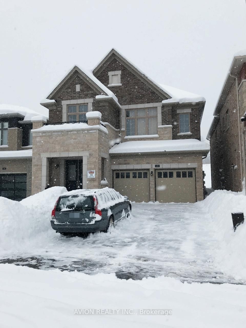 Building at 22 Prunella Crescent, East Gwillimbury, Holland Landing