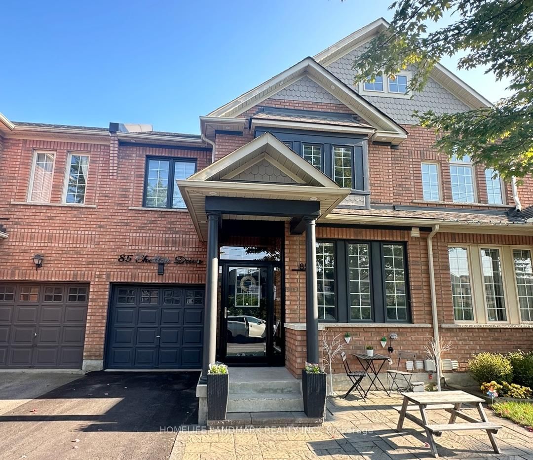 Townhouse for sale at 85 Chelton Drive, Richmond Hill, Oak Ridges, L4E 4A8 - MLS: N12001038