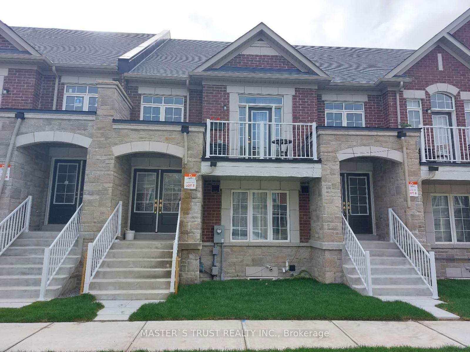 Townhouse for lease at Upper-59 William F Bell Pkwy, Richmond Hill, Rural Richmond Hill, L4S 0K1 - MLS: N12001057